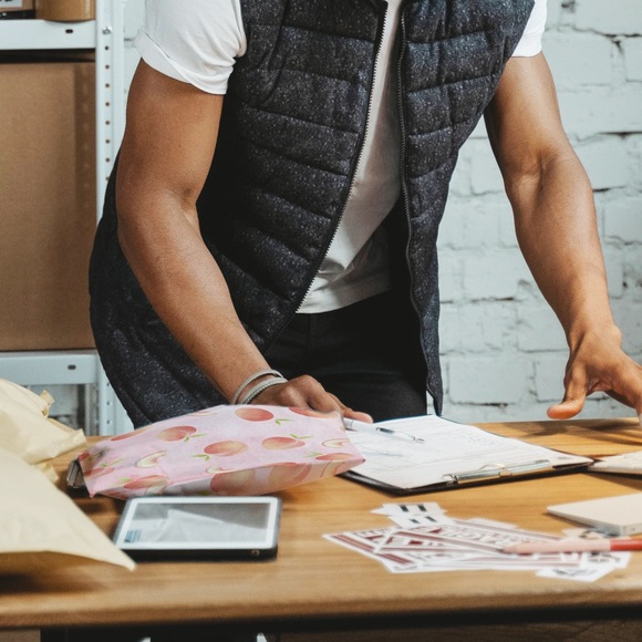 Peach 🍑 Poly Mailer’s 10x13 Pack of 25 - Picture 7 of 10